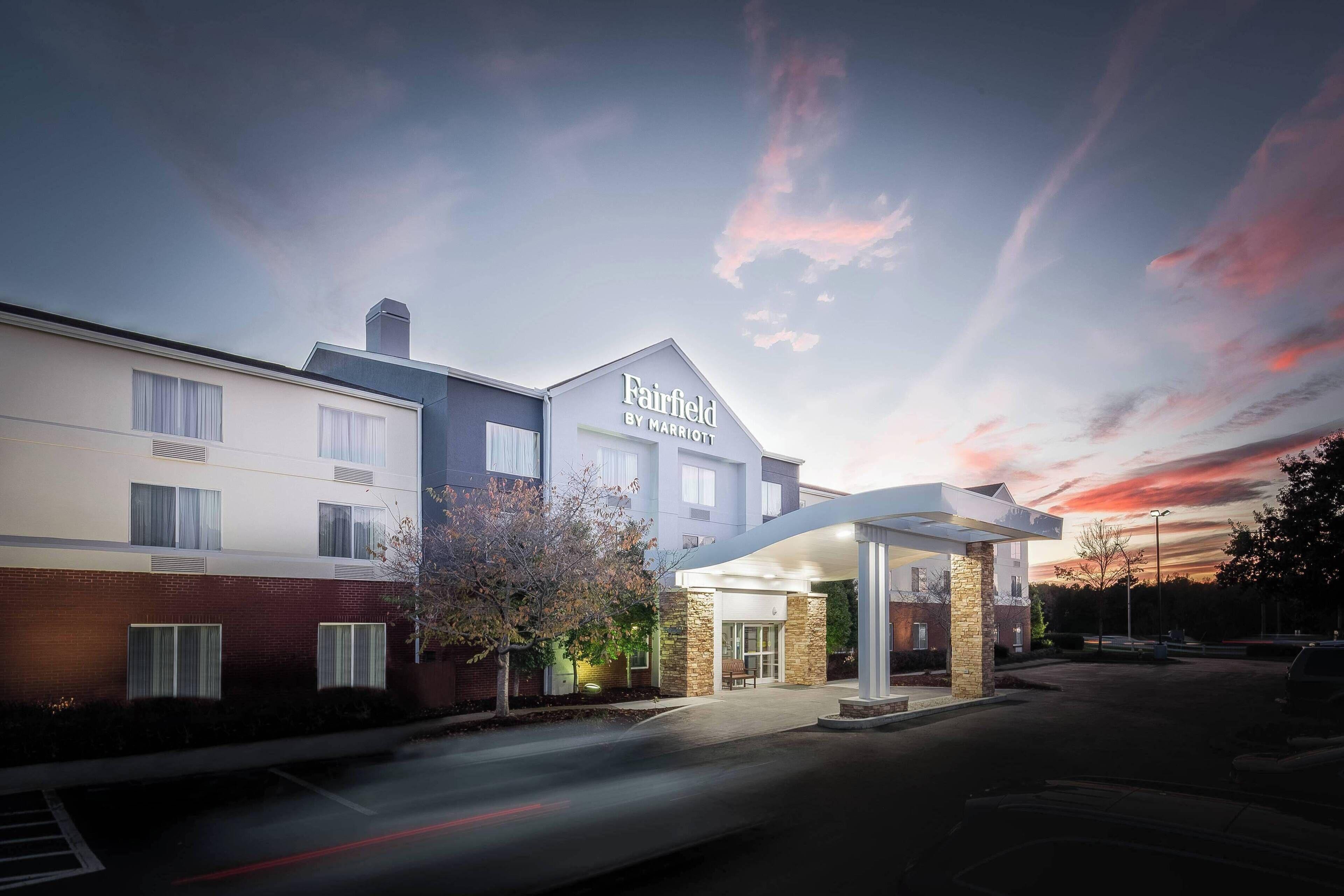 Where to Stay Near Shoppes at University Place: 9 Best Business Hotels