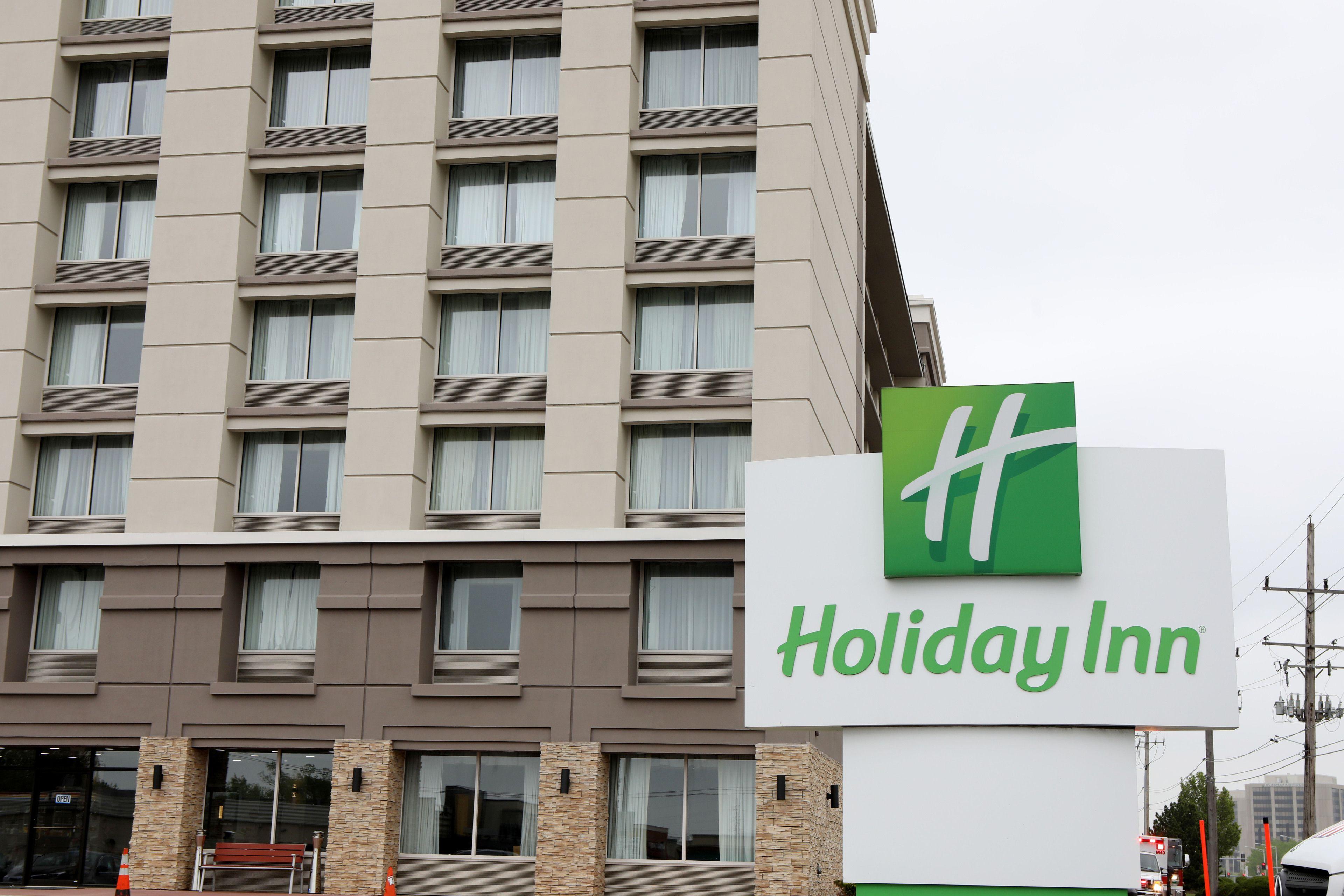 4 Golf Hotels Near Oak Brook Park District Worth Booking