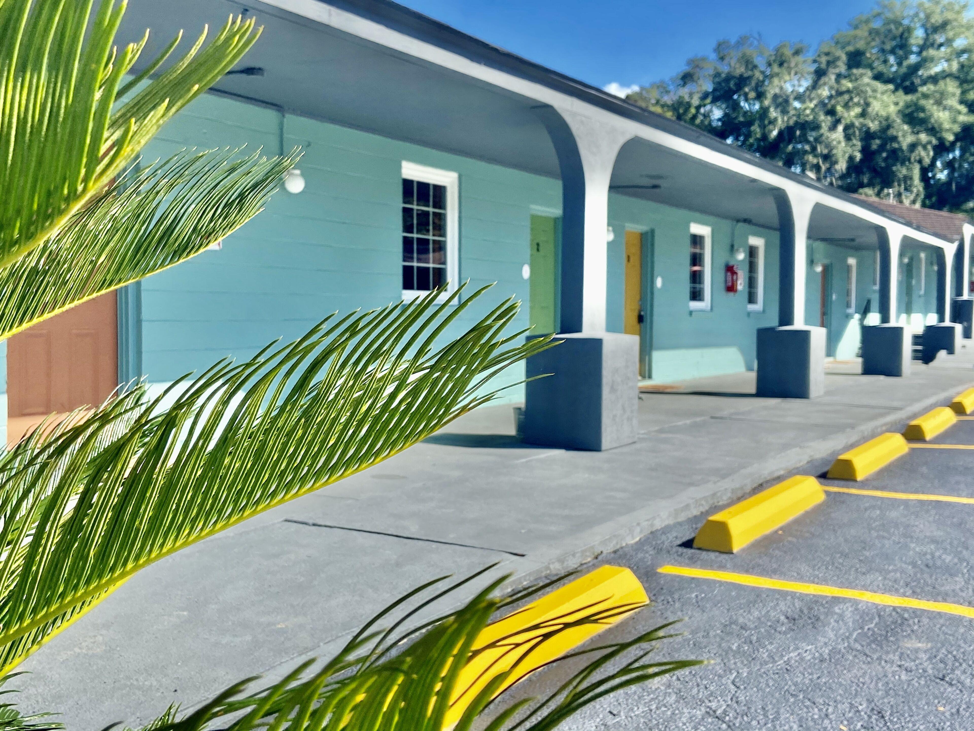 4 Solid 3-Star Hotels Close to Daffin Park, Savannah