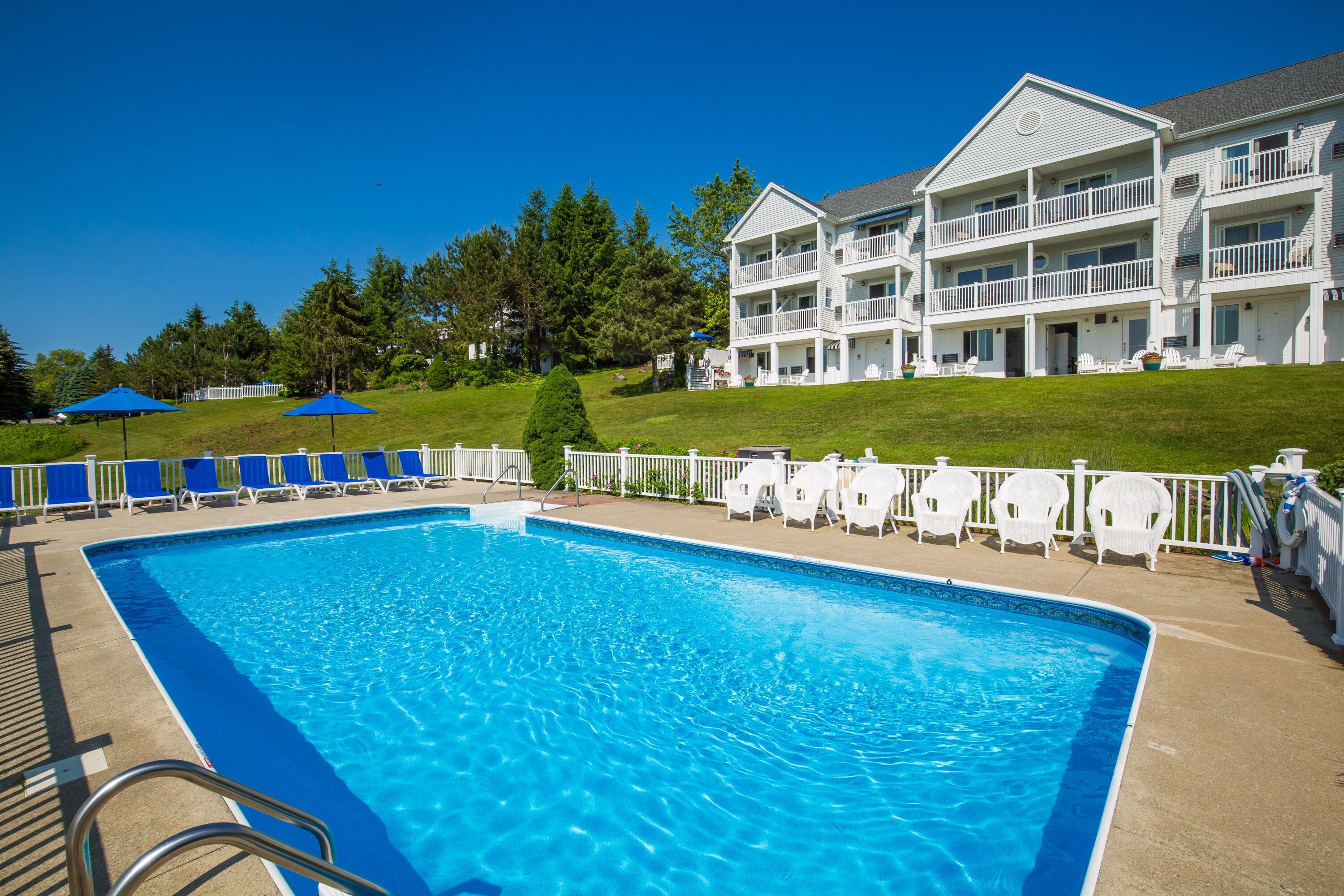 Where to Stay Near Camden: 4 Best 3-Star Hotels
